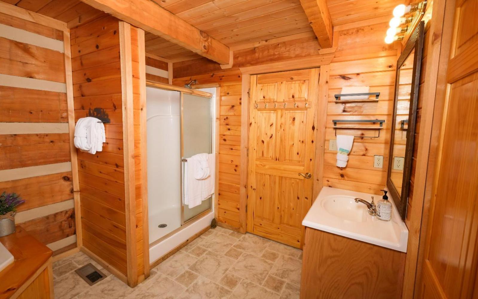 Laughing Bear Villa Pigeon Forge Bagian luar foto